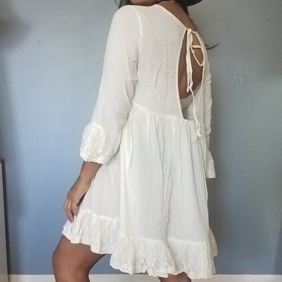 LAST ONE//EMBROIDERED DETAILS CREAM BABYDOLL DRESS - Picture 4 of 8